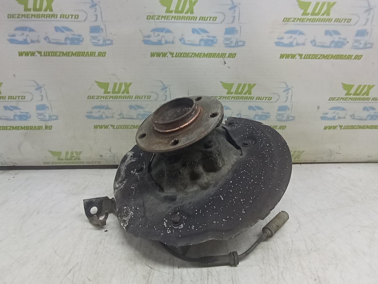 Fuzeta dreapta fata 6764444-03 BMW Seria 3 E90 (2004 - 2010)