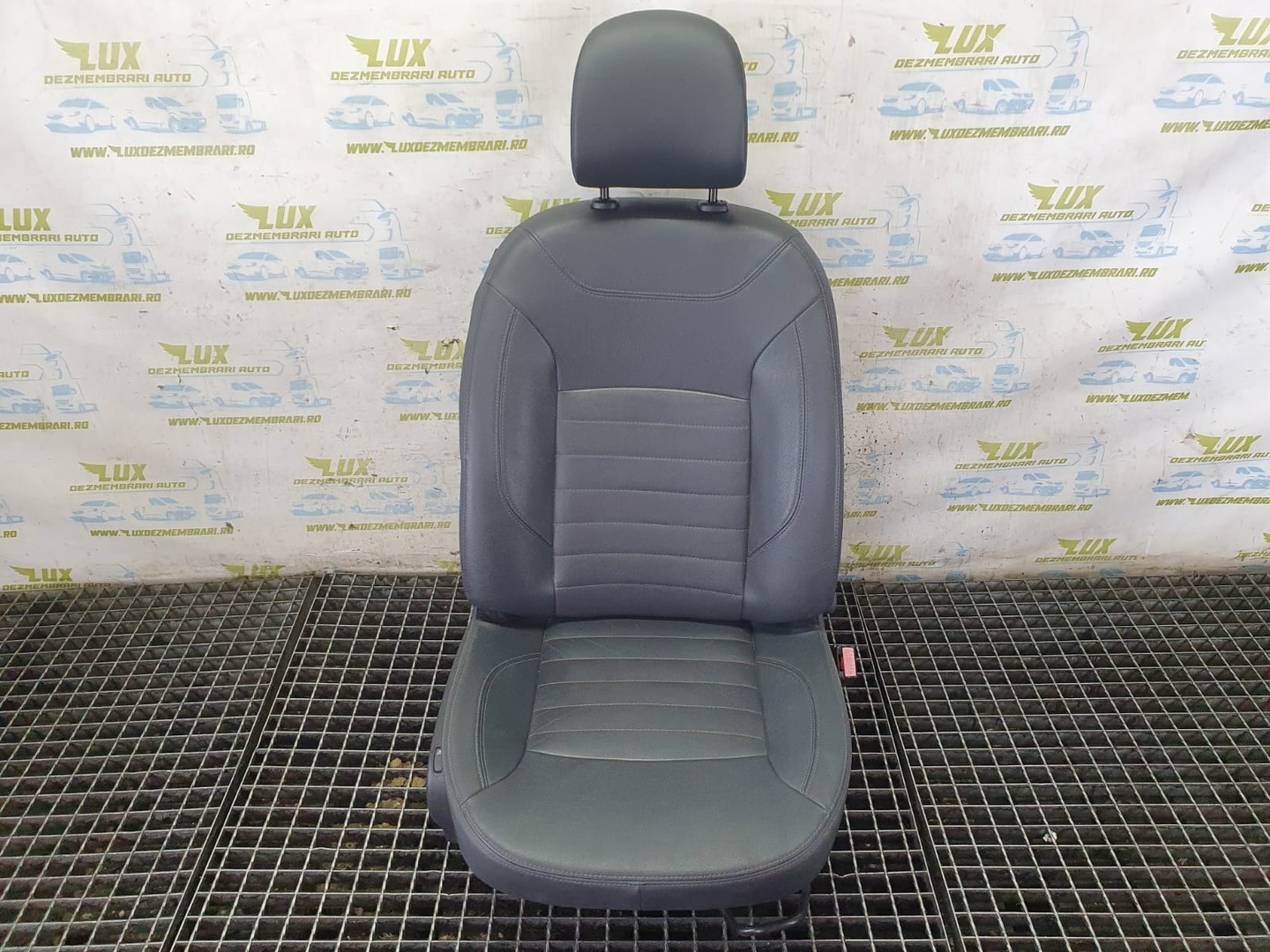 Scaun dreapta fata Dacia Lodgy 1 (2013 - 2020)