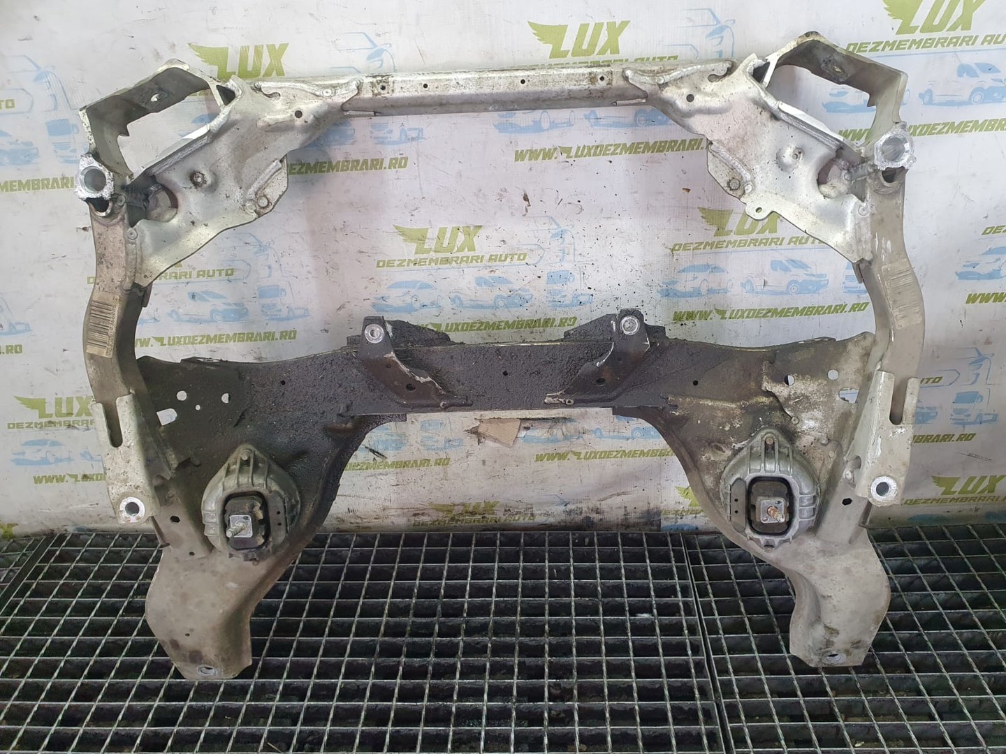 Cadru motor BMW Seria 3 E90 (2004 - 2010)
