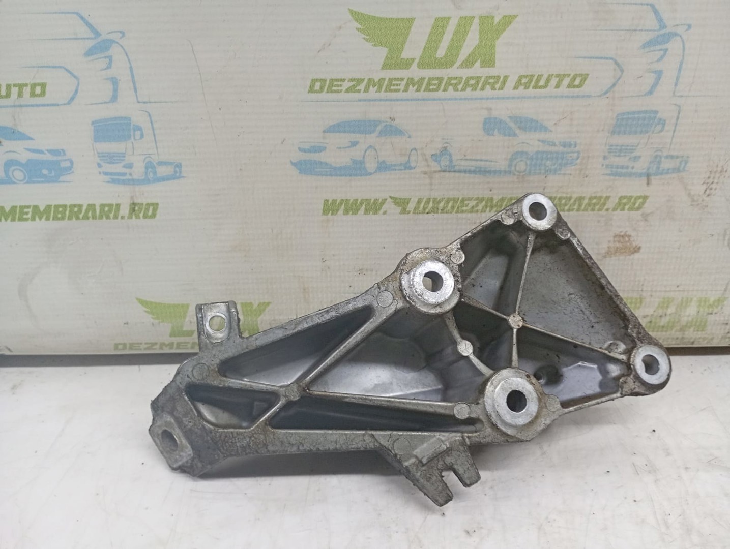 Suport motor 2211676030704 BMW Seria 3 E90 (2004 - 2010)