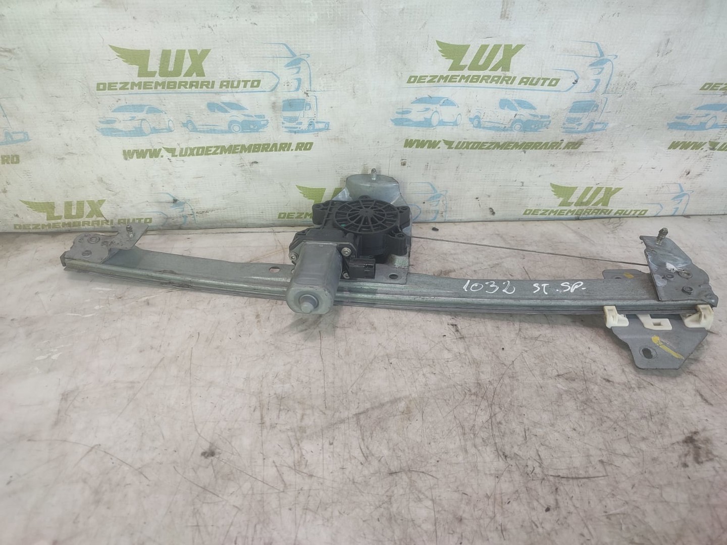 Macara geam stanga spate 128001072-e Dacia Lodgy 1 (2013 - 2020)