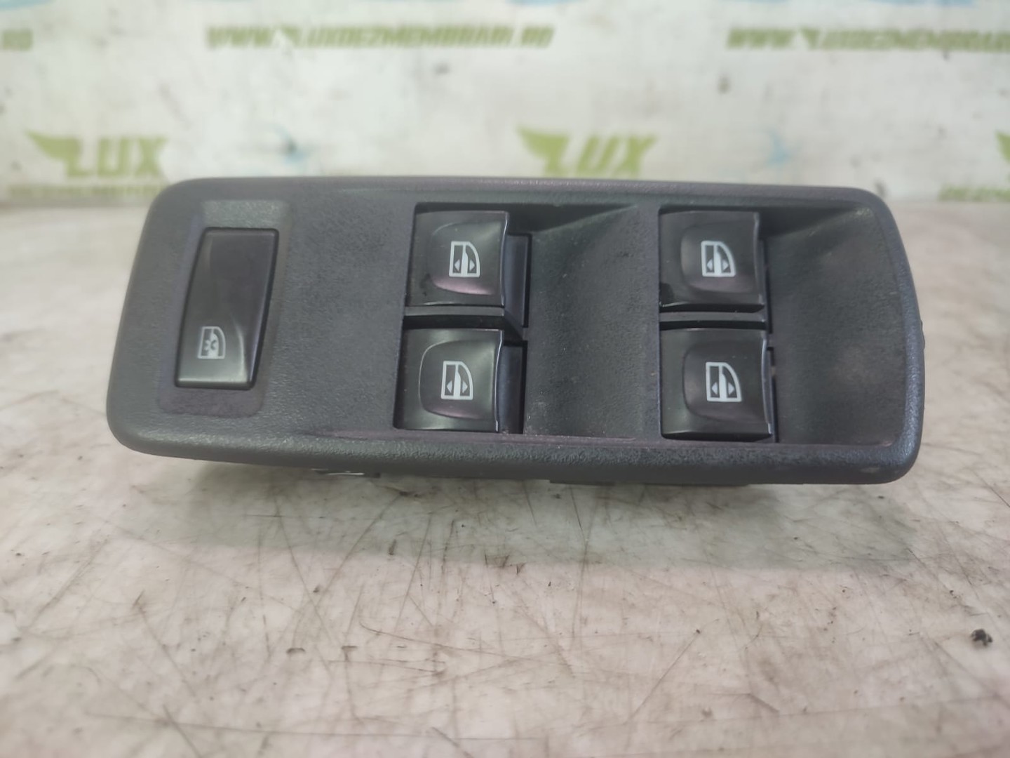 Panou comanda geamuri Dacia Lodgy 1 (2013 - 2020)