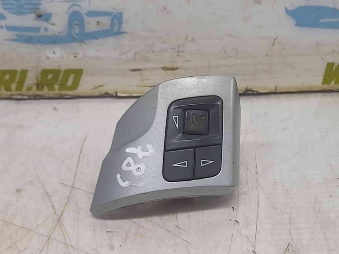 Comenzi volan 13208859 Opel Astra H (2004 - 2007)
