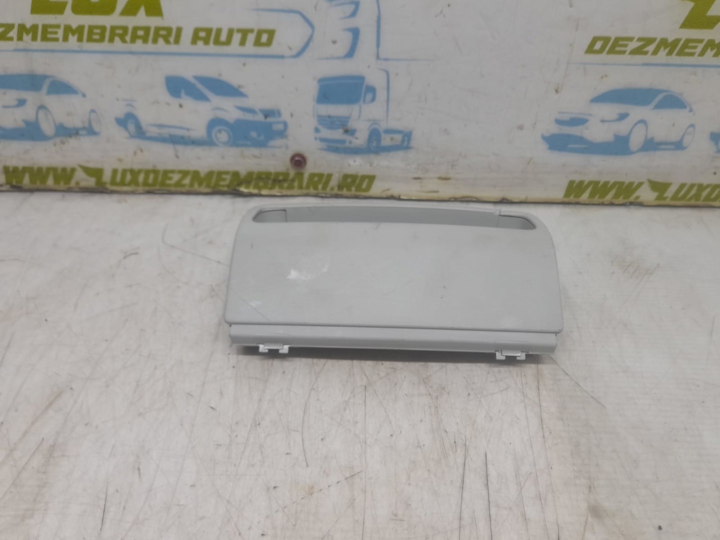 Suport ochelari 1k0868837 Volkswagen Golf 5 (2003 - 2009)