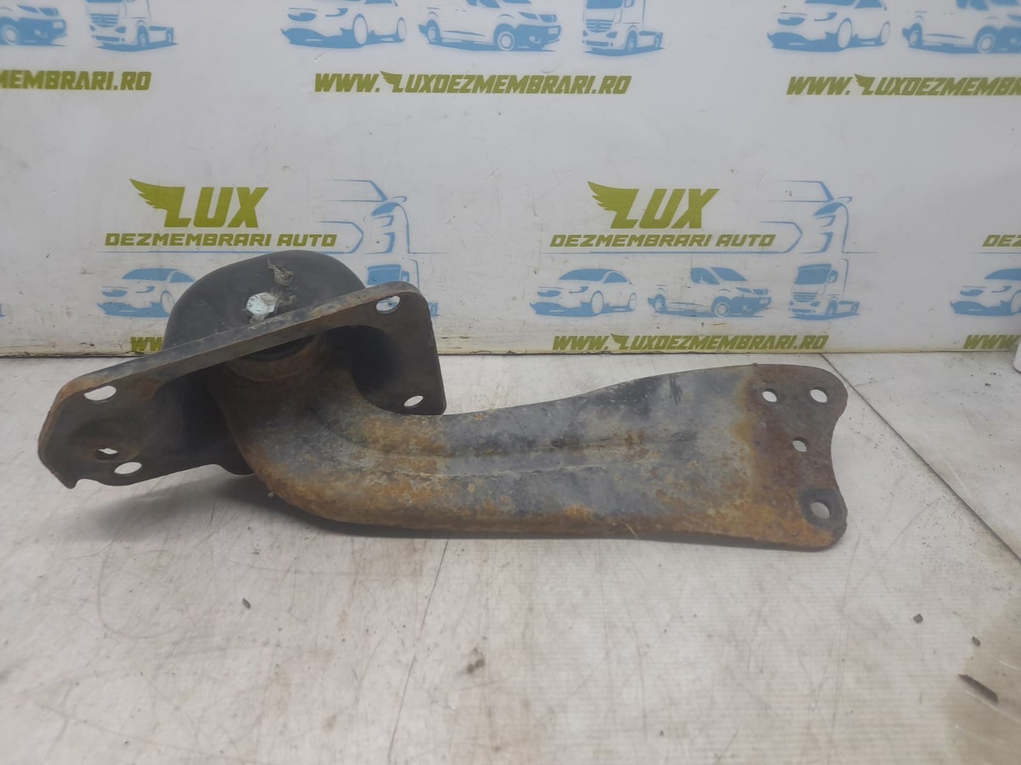 Brat suspensie spate 1t0505225A Volkswagen Touran 1 (facelift) (2006 - 2010)