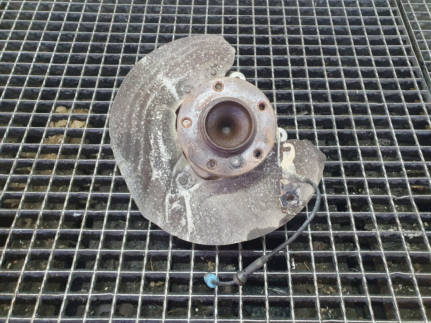 Fuzeta stanga fata 6784865 BMW X1 E84 (2009 - 2012)