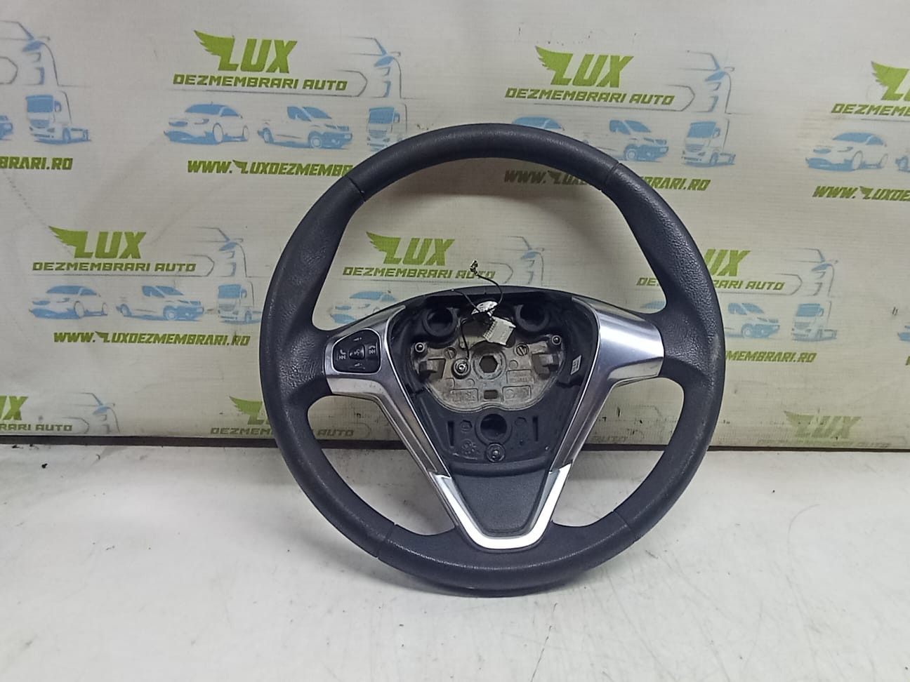 Volan in 3 spite cu comenzi 62146117c Ford Fiesta 6 (facelift) (2013 - 2020)