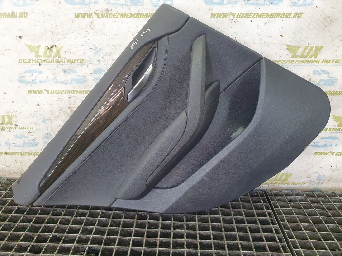 Fata usa stanga fata BMW X1 E84 (2009 - 2012)