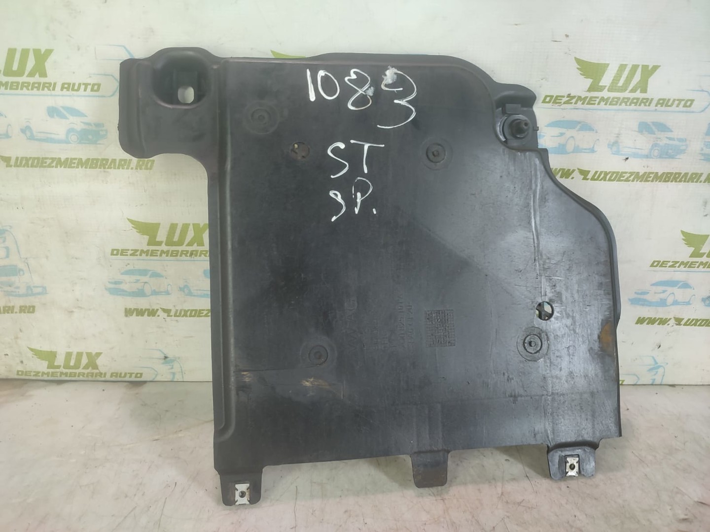 Scut caroserie stanga 2q0825101a Skoda Kamiq 1 (2019 - 2020)
