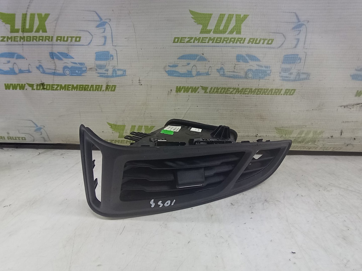 Grila ventilatie bord bm51-a018b09af Ford Focus 3 (2011 - 2015)