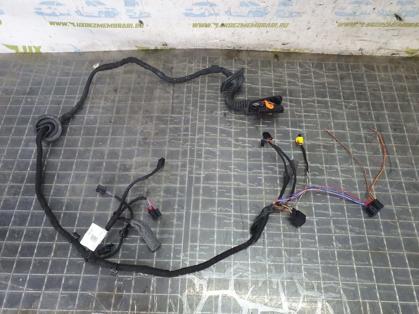 Cablaj electric usa spate dreapta 654971120kb Skoda Kamiq 1 (2019 - 2020)