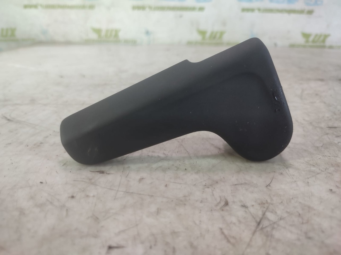Maner deschidere capota 6v1823533 Skoda Kamiq 1 (2019 - 2020)