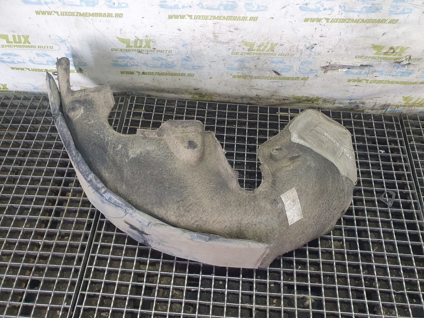 Carenaj roata spate stanga Mercedes Benz C-Class W204/S204 (2007 - 2012)