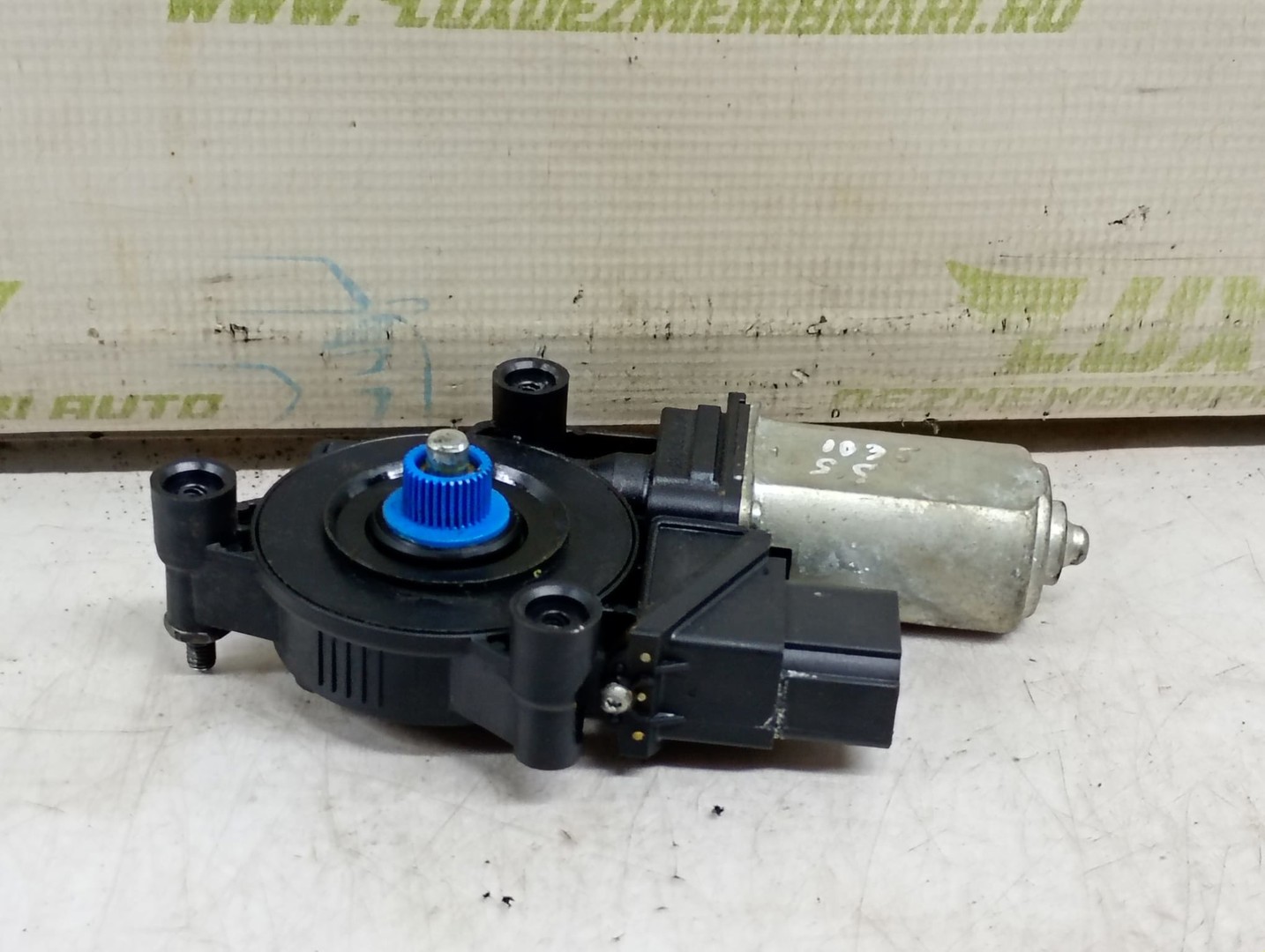 Motoras geam stanga fata 72029003 BMW X1 E84 (2009 - 2012)