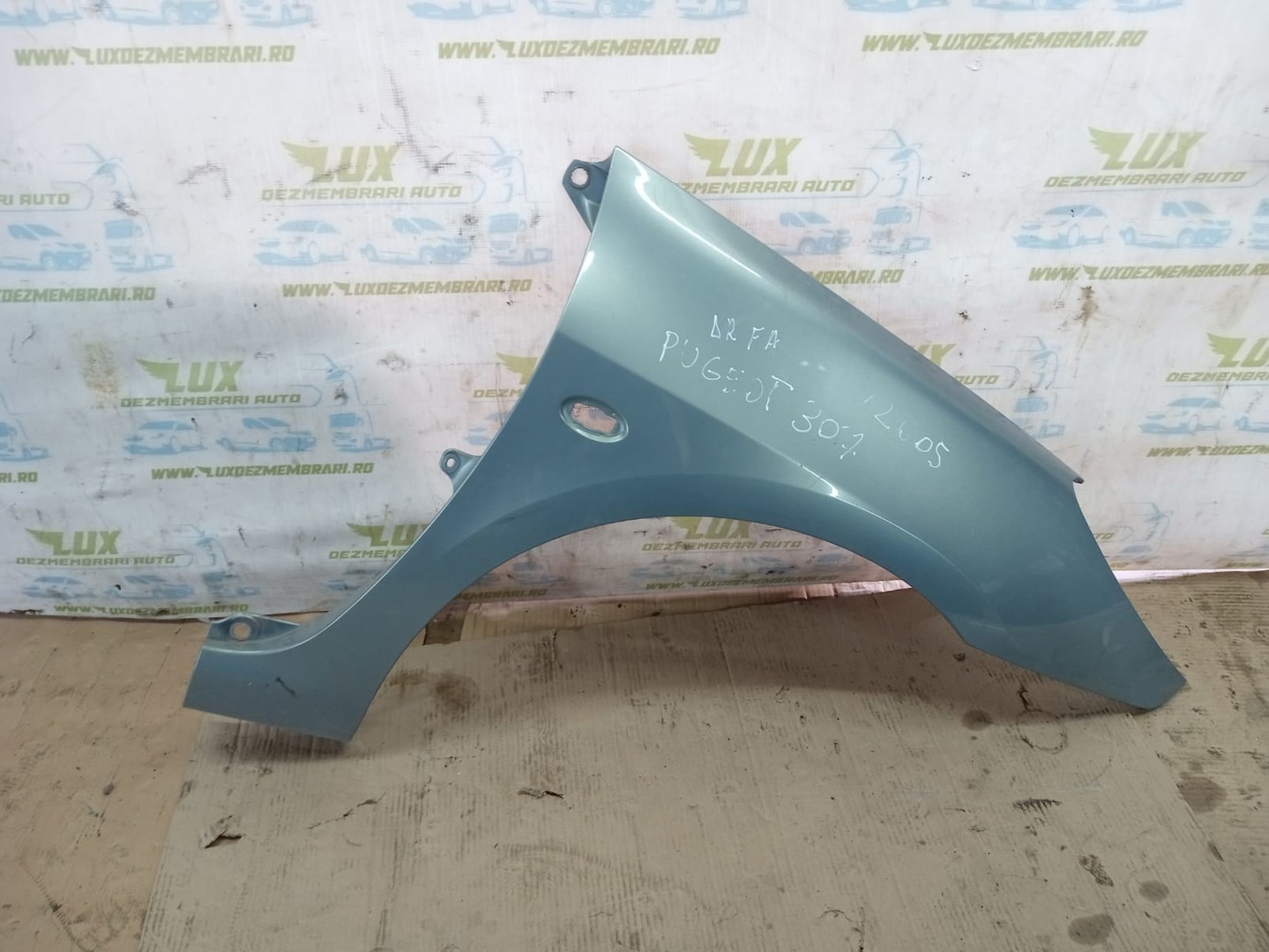 Aripa dreapta fata Peugeot 307 1 (2001 - 2005)