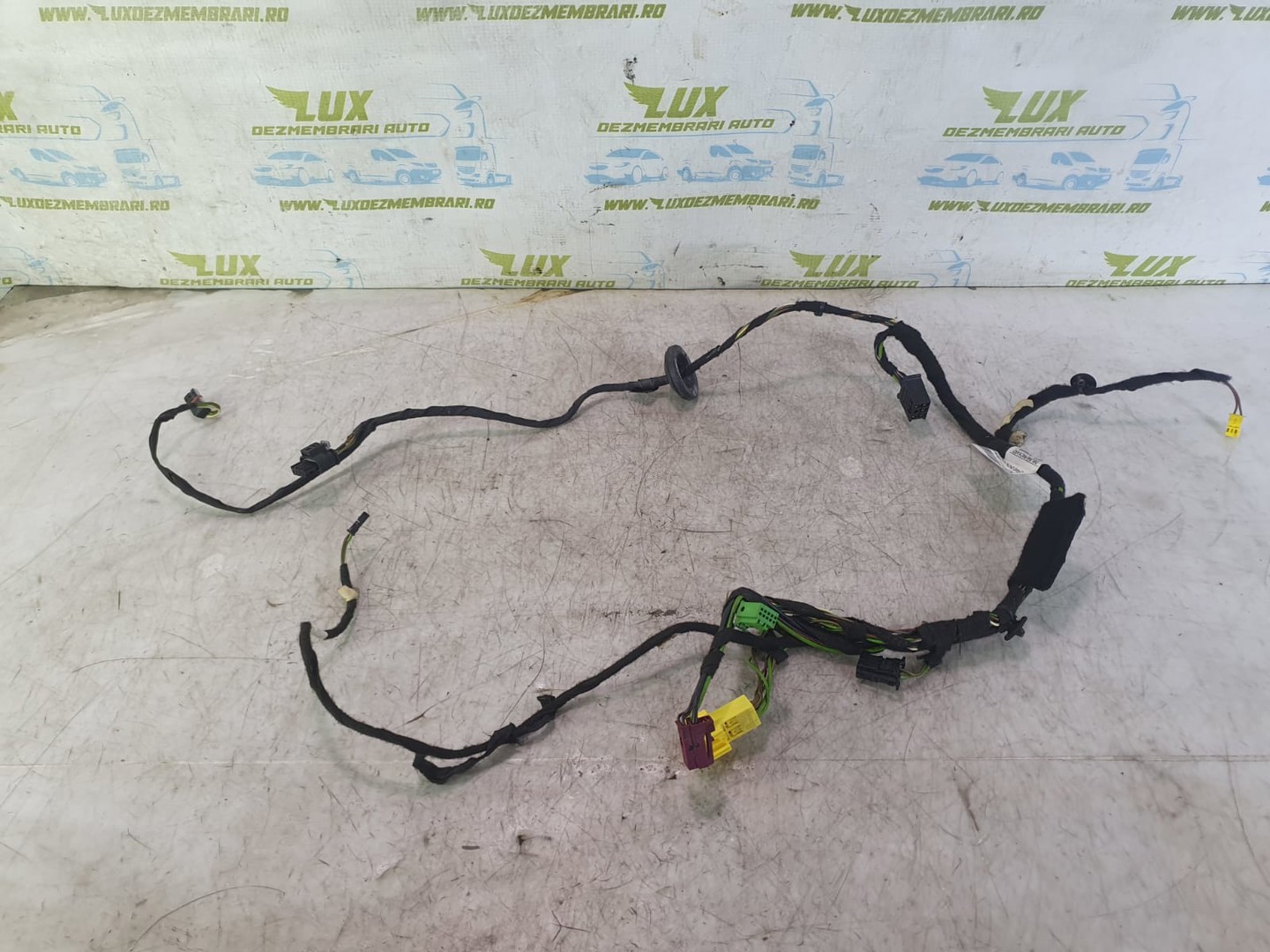 Cablaj electric usa fata stanga a2045409535 Mercedes Benz C-Class W204/S204 (2007 - 2012)