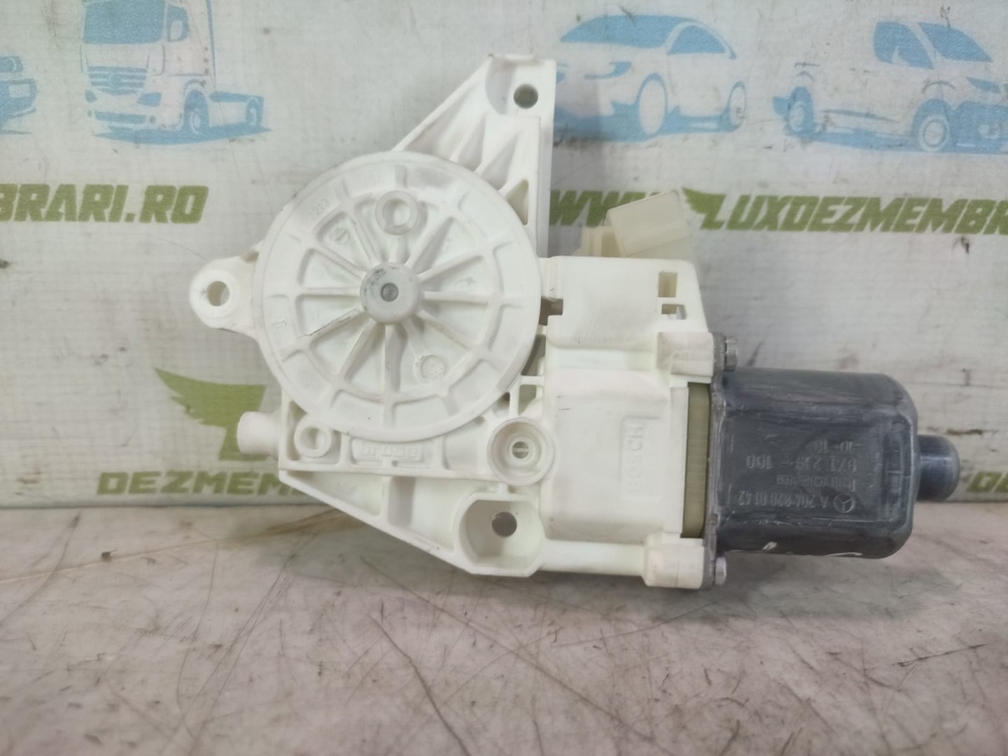 Motoras geam stanga fata A2048200142 Mercedes Benz C-Class W204/S204 (2007 - 2012)