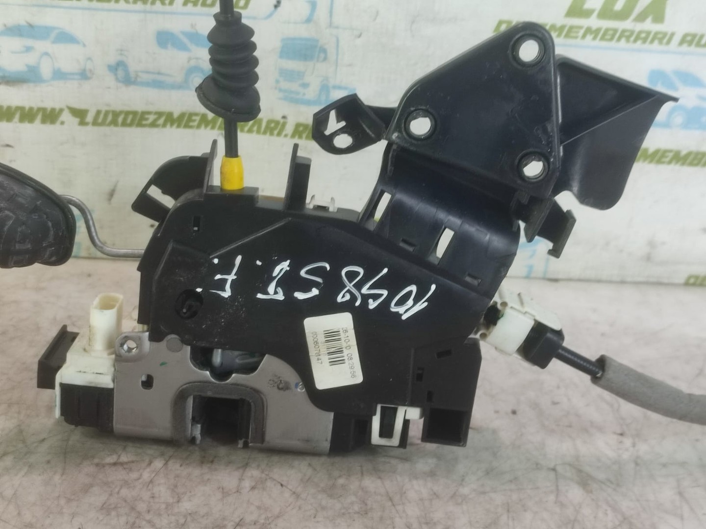 Broasca stanga fata A2047201535 Mercedes Benz C-Class W204/S204 (2007 - 2012)