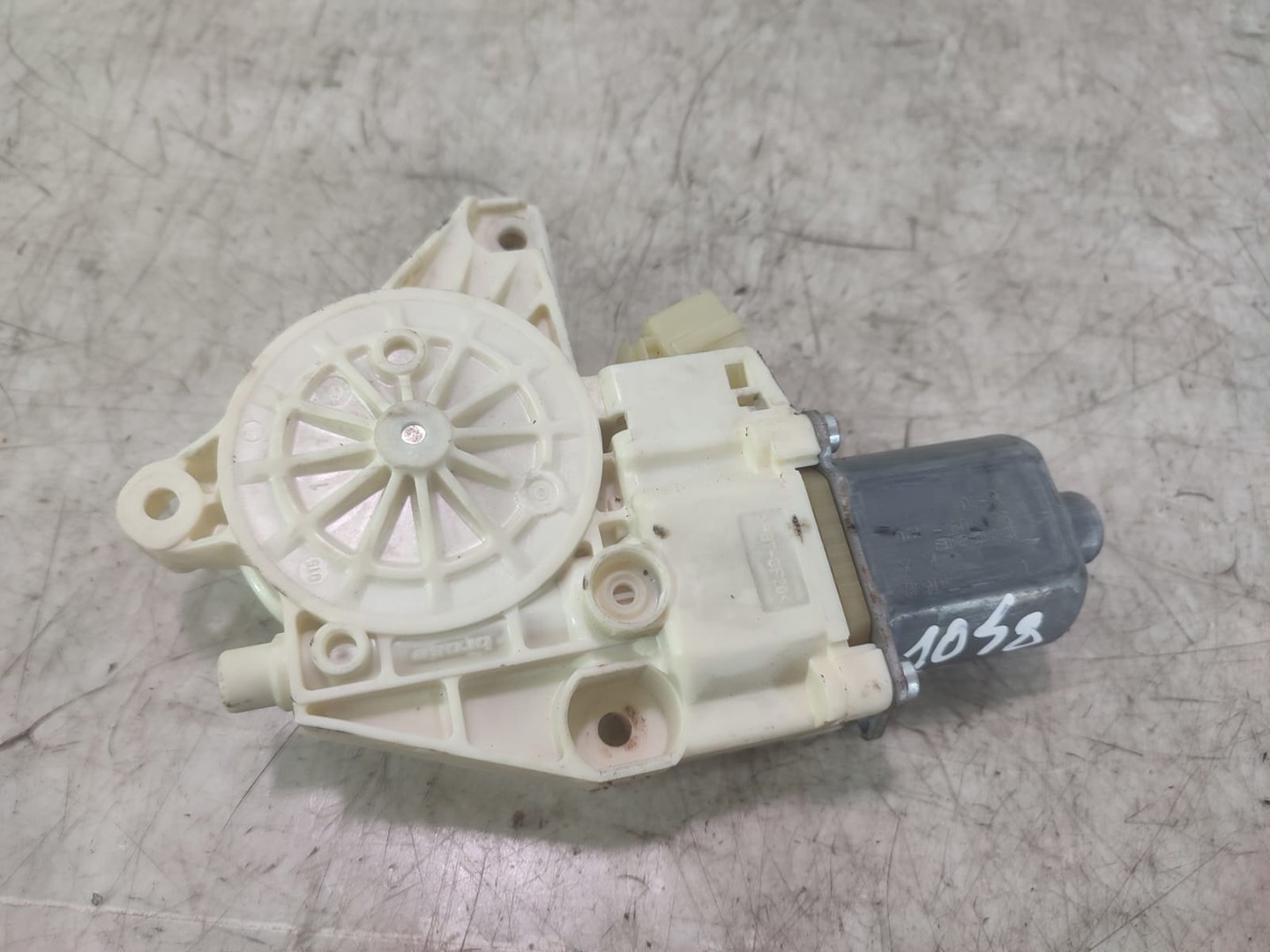 Motoras geam dreapta spate A2048200542 Mercedes Benz C-Class W204/S204 (2007 - 2012)