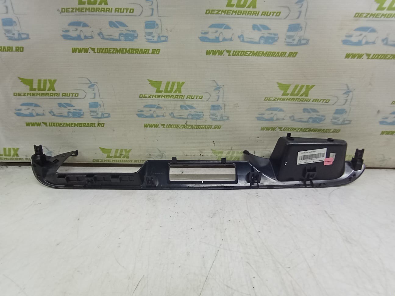 Ornament bord 8200233255 Renault Scenic 2 (facelift) (2006 - 2010)
