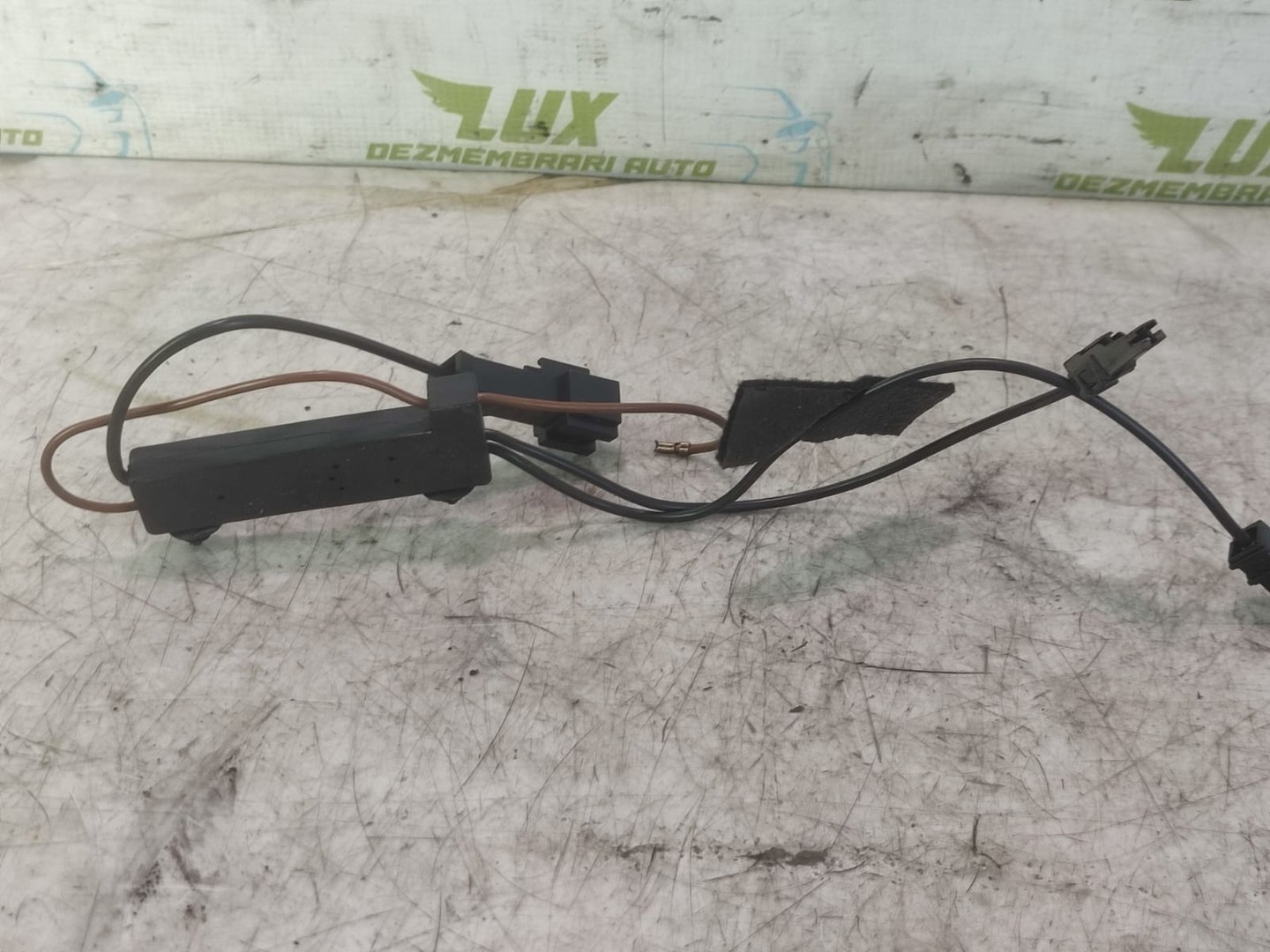 Amplificator antena A2048708490 Mercedes Benz C-Class W204/S204 (2007 - 2012)