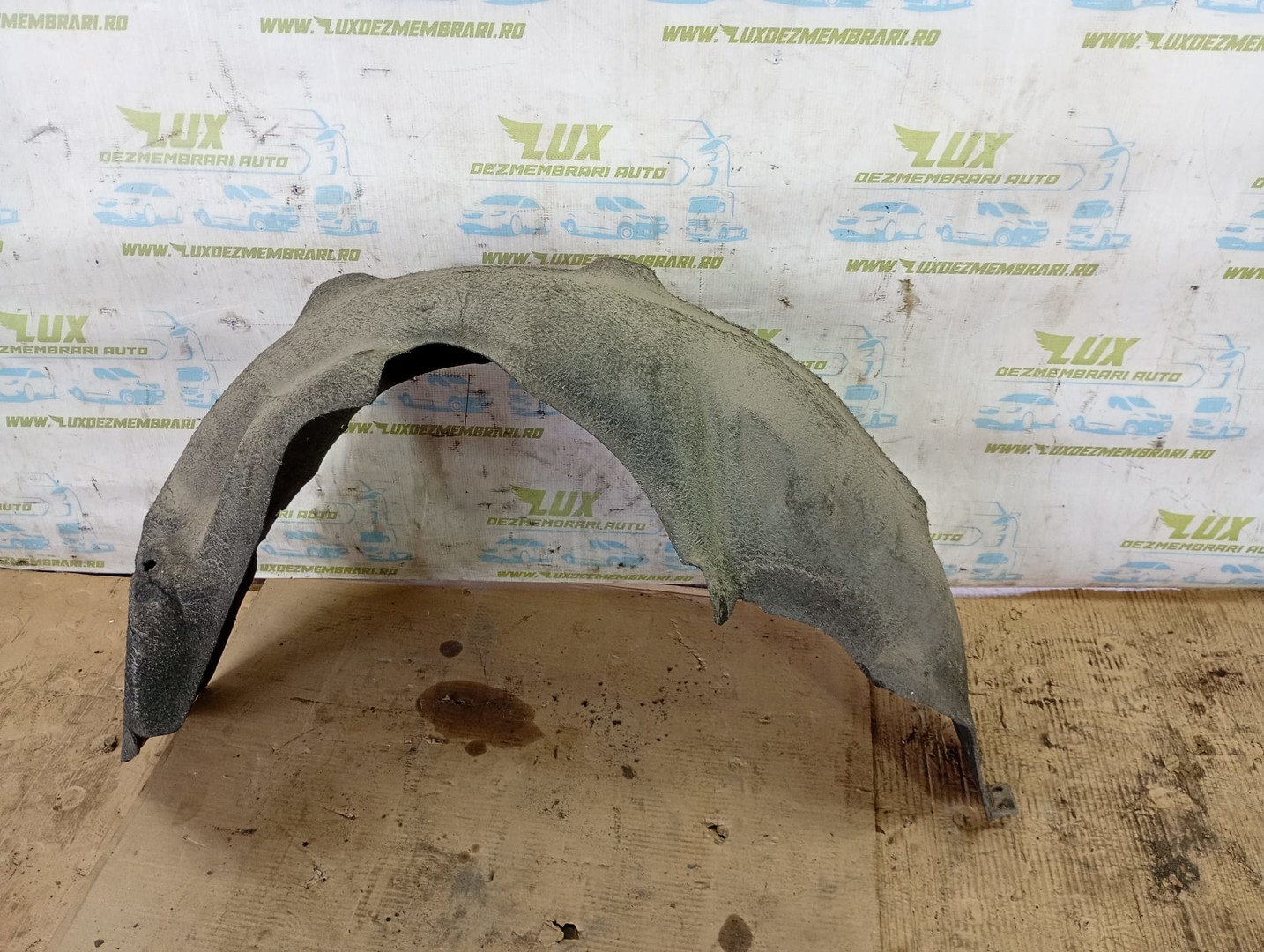 Carenaj roata spate stanga BMW X1 E84 (2009 - 2012)