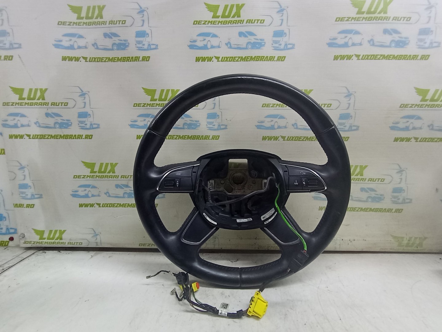 Volan in 4 spite cu comenzi 62479180a Audi A4 B8/8K (facelift) (2011 - 2016)