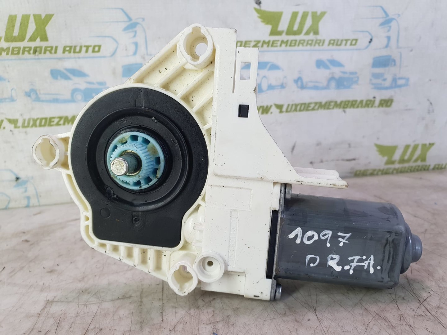 Motoras geam dreapta fata 8k0959802b Audi A6 4G/C7 (facelift) (2014 - 2020)