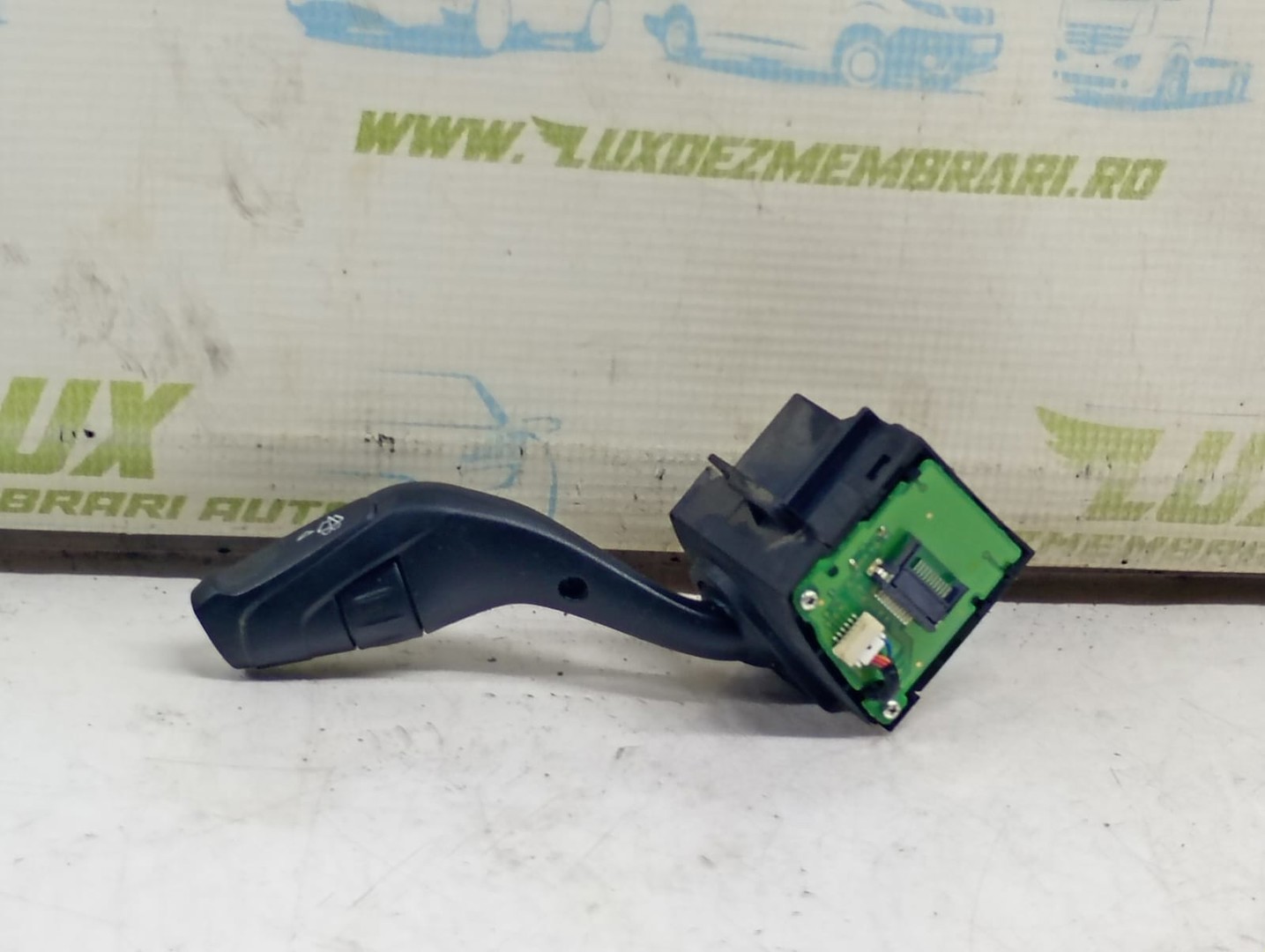 Maneta stergatoare bv6T-17a553 Ford Focus 3 (2011 - 2015)
