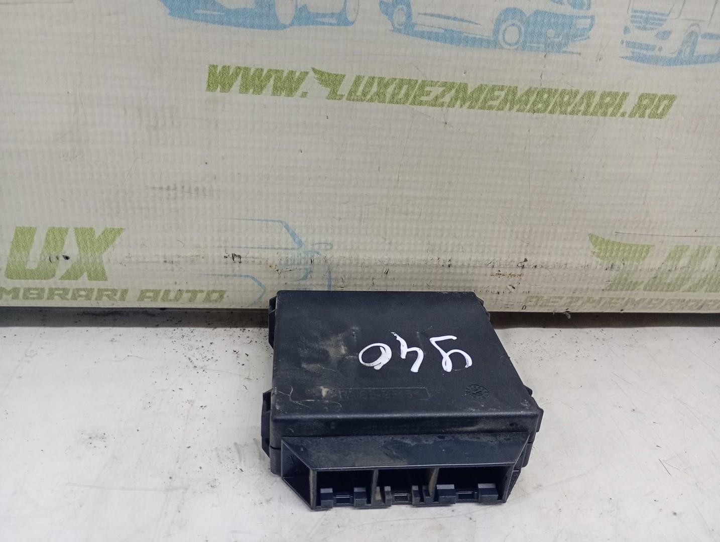 Modul senzori parcare 1k0919283a Volkswagen Golf 5 (2003 - 2009)