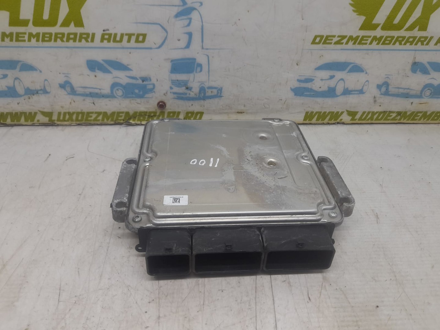 Calculator motor ECU 0281019075 Renault Scenic 3 (2009 - 2012)