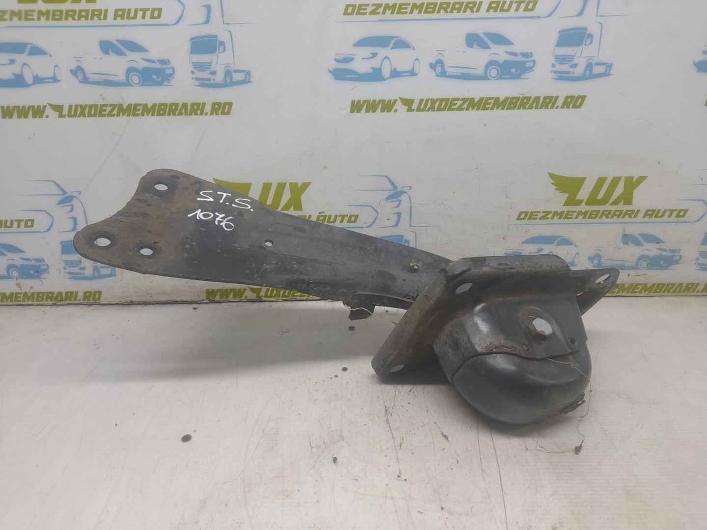 Brat suspensie spate 1k0505225H Volkswagen Golf 6 (2008 - 2015)