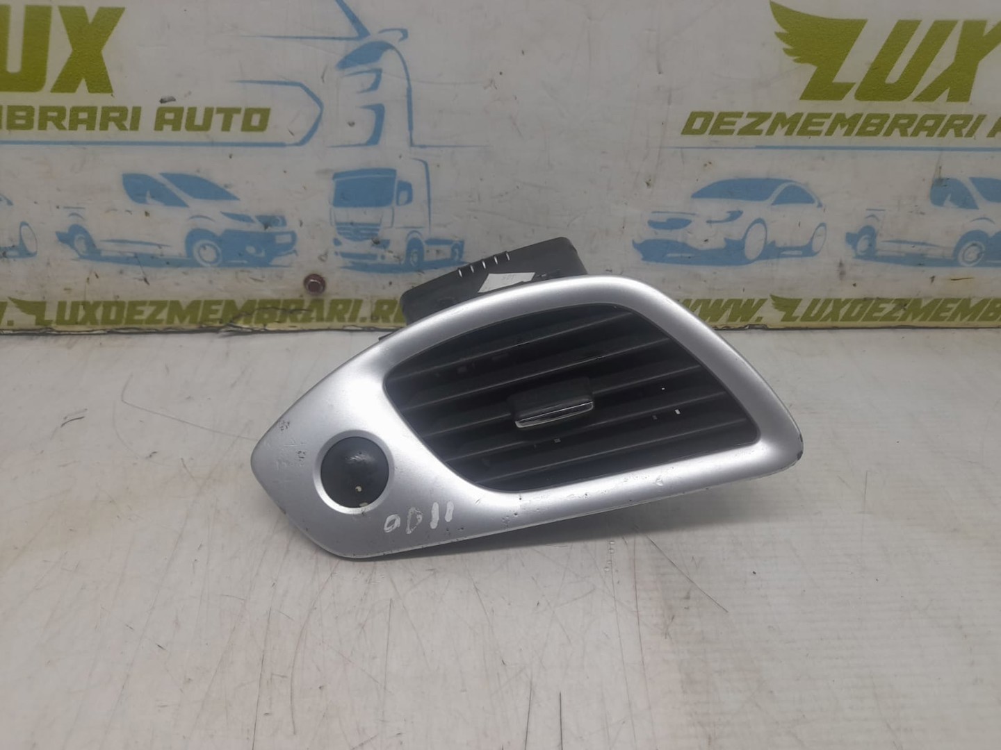 Grila ventilatie bord 1012124 Renault Scenic 3 (2009 - 2012)