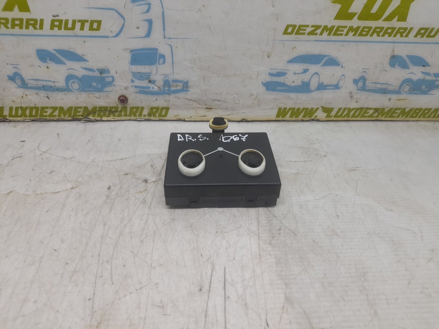 Modul confort usa spate dreapta 8k0959795D Volkswagen Passat B8 (2014 - 2020)