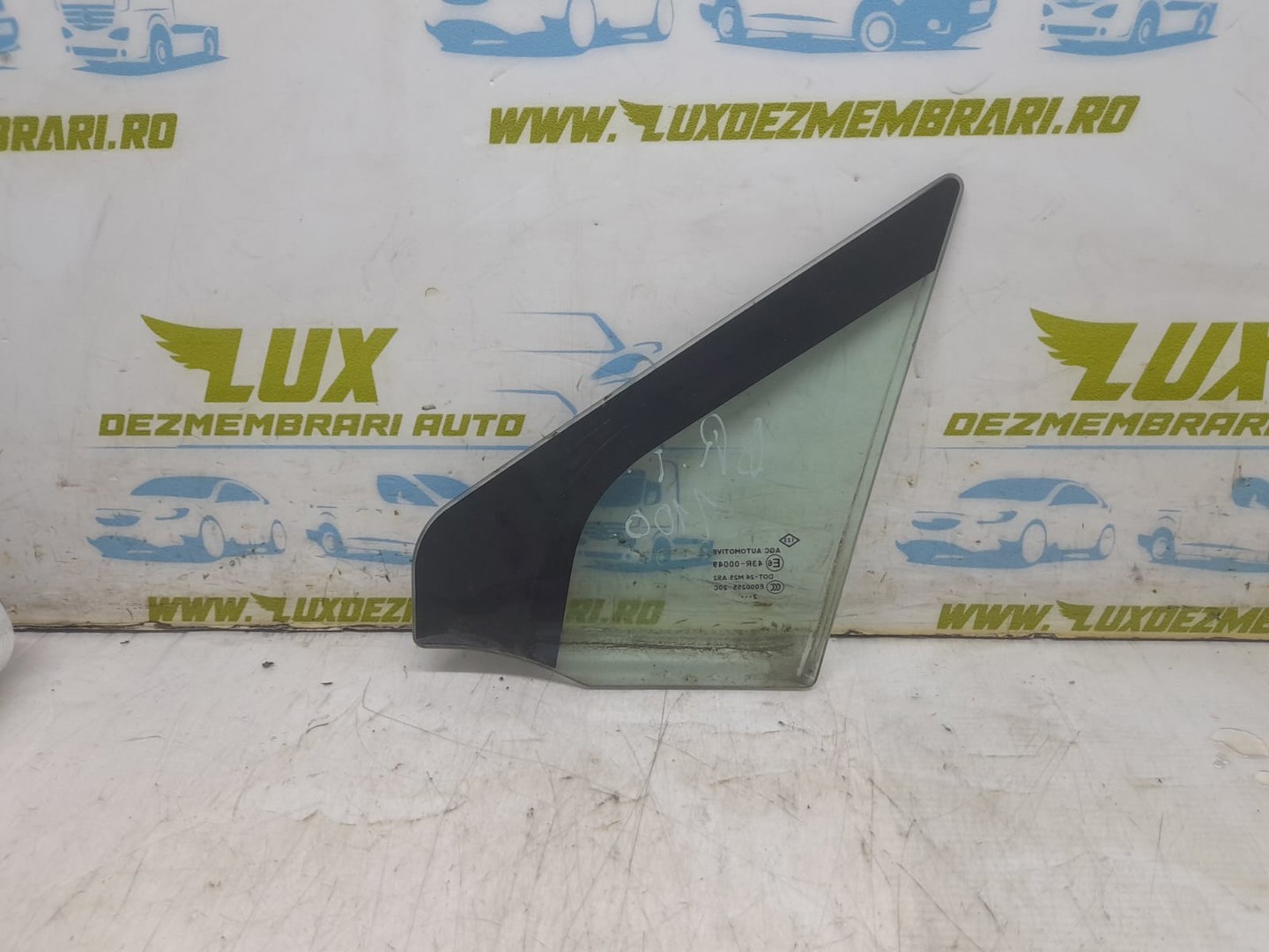 Geam fix dreapta fata Renault Scenic 3 (2009 - 2012)