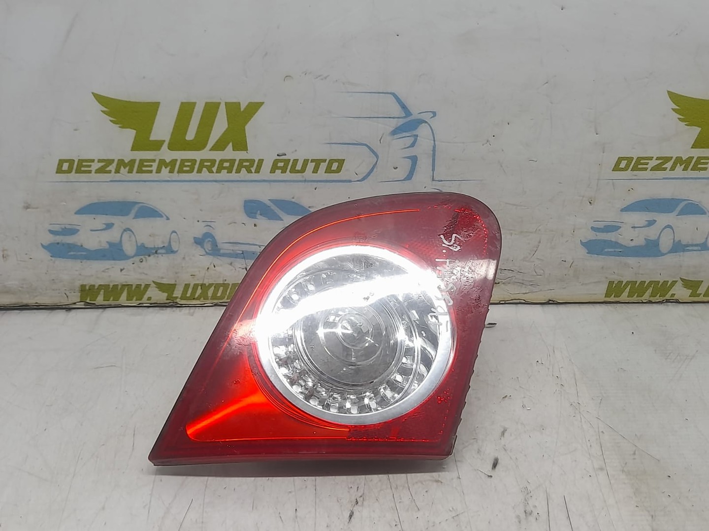 Stop stanga haion 3c5945093 Volkswagen Passat B6 (2005 - 2010)