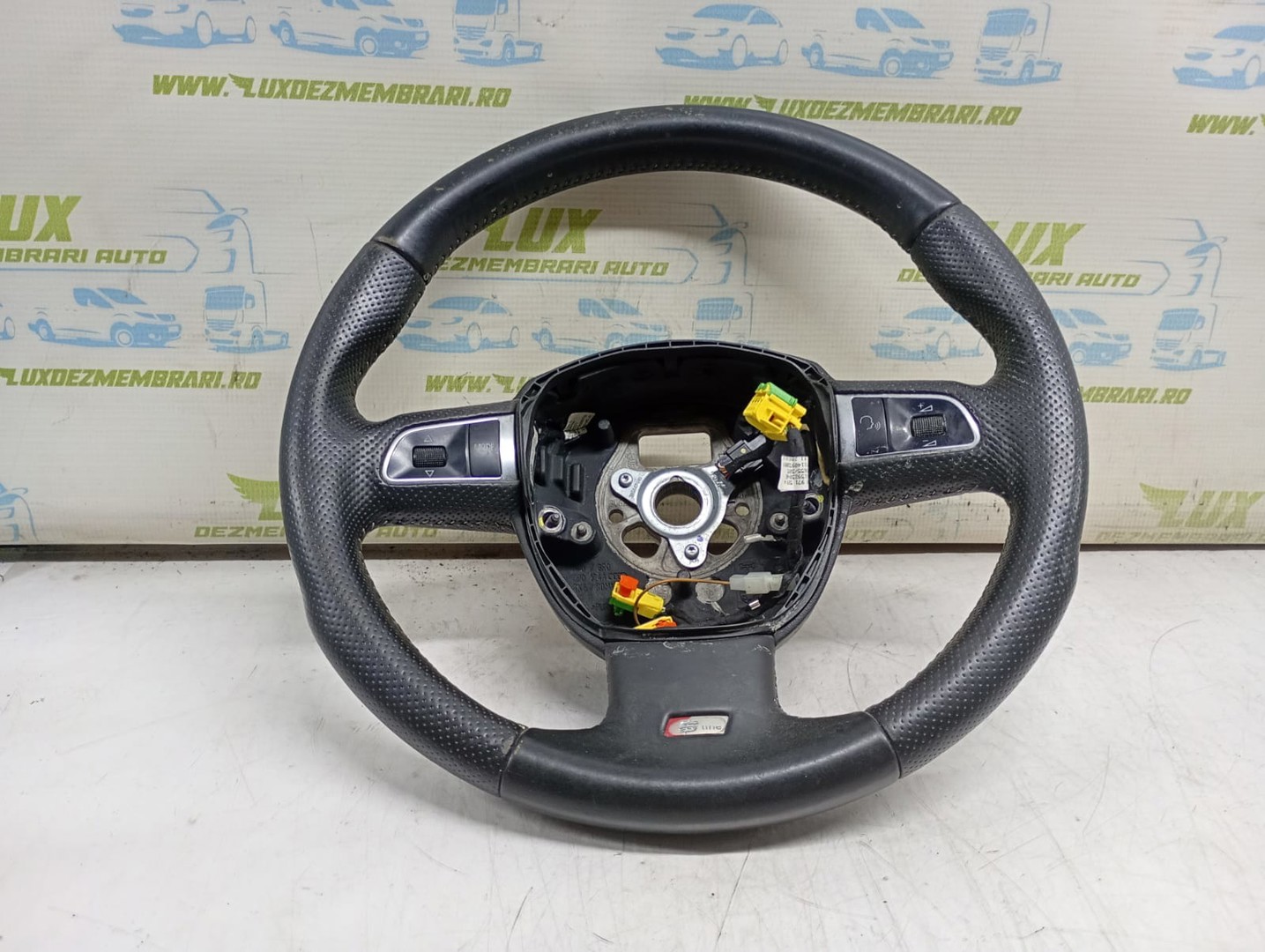 Volan in 3 spite cu comenzi 305647610 Audi A5 8T (2007 - 2011)
