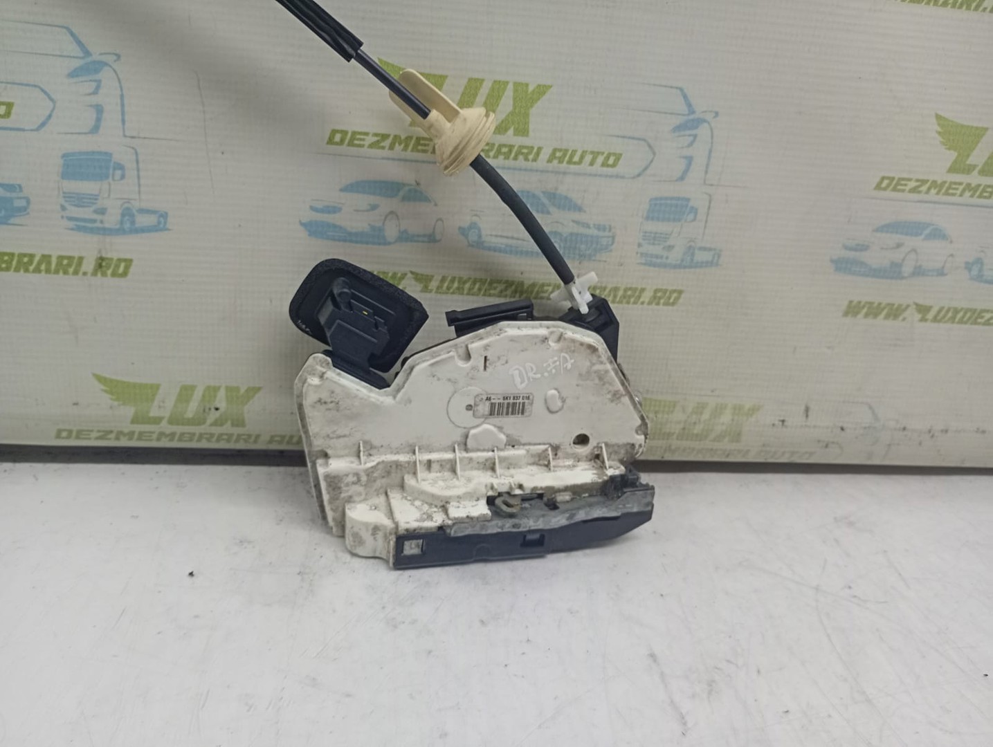 Broasca dreapta fata 5k1837016 Volkswagen Golf 6 (2008 - 2015)
