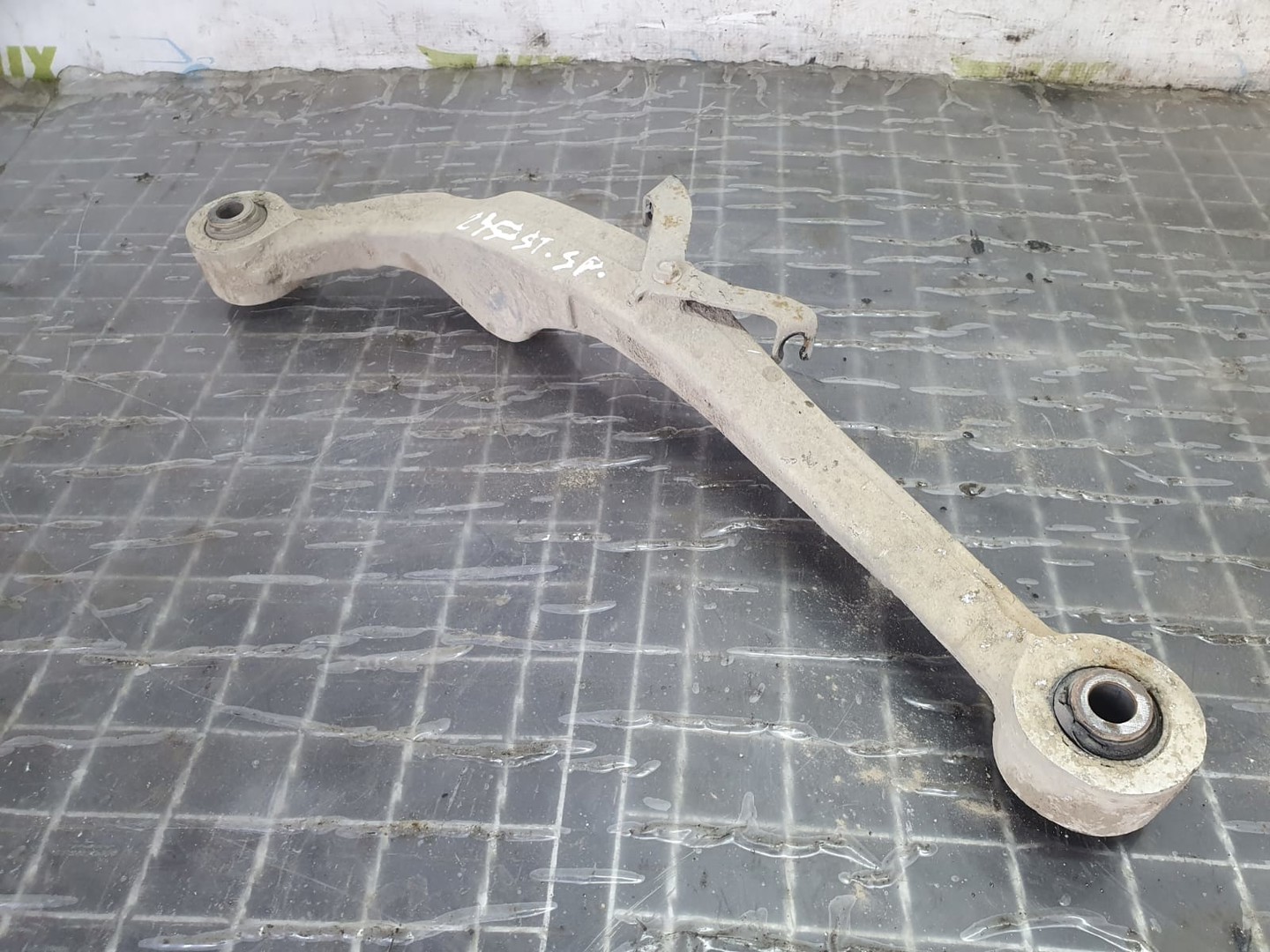 Brat suspensie stanga spate Nissan X-Trail T31 (2007 - 2011)
