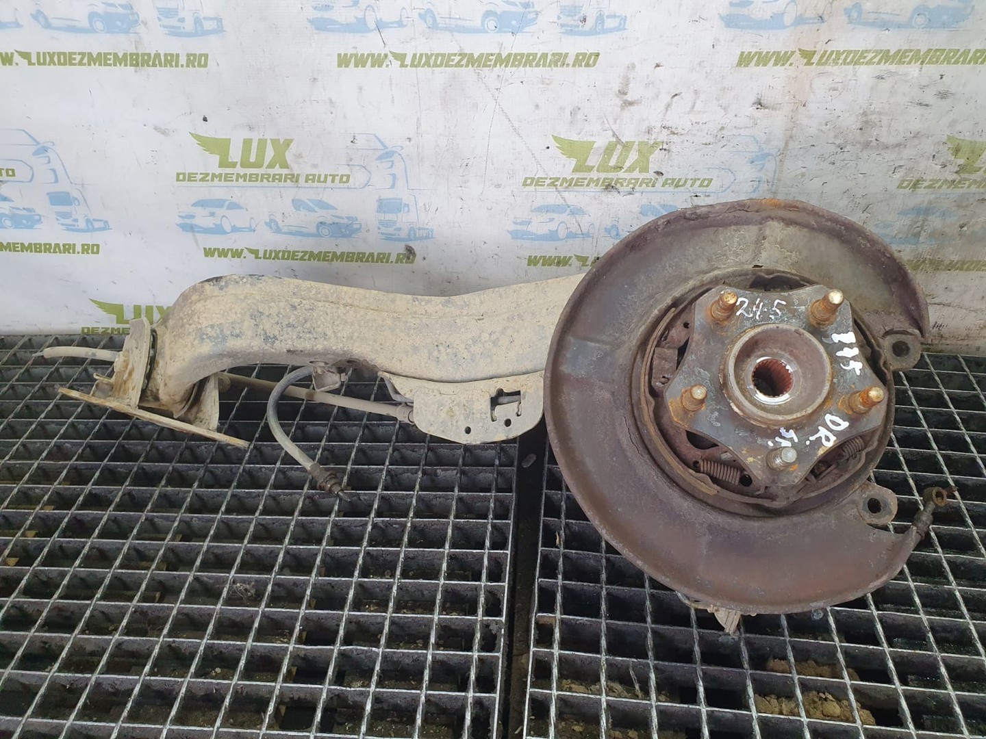 Fuzeta dreapta spate 68430jg00a Nissan X-Trail T31 (2007 - 2011)