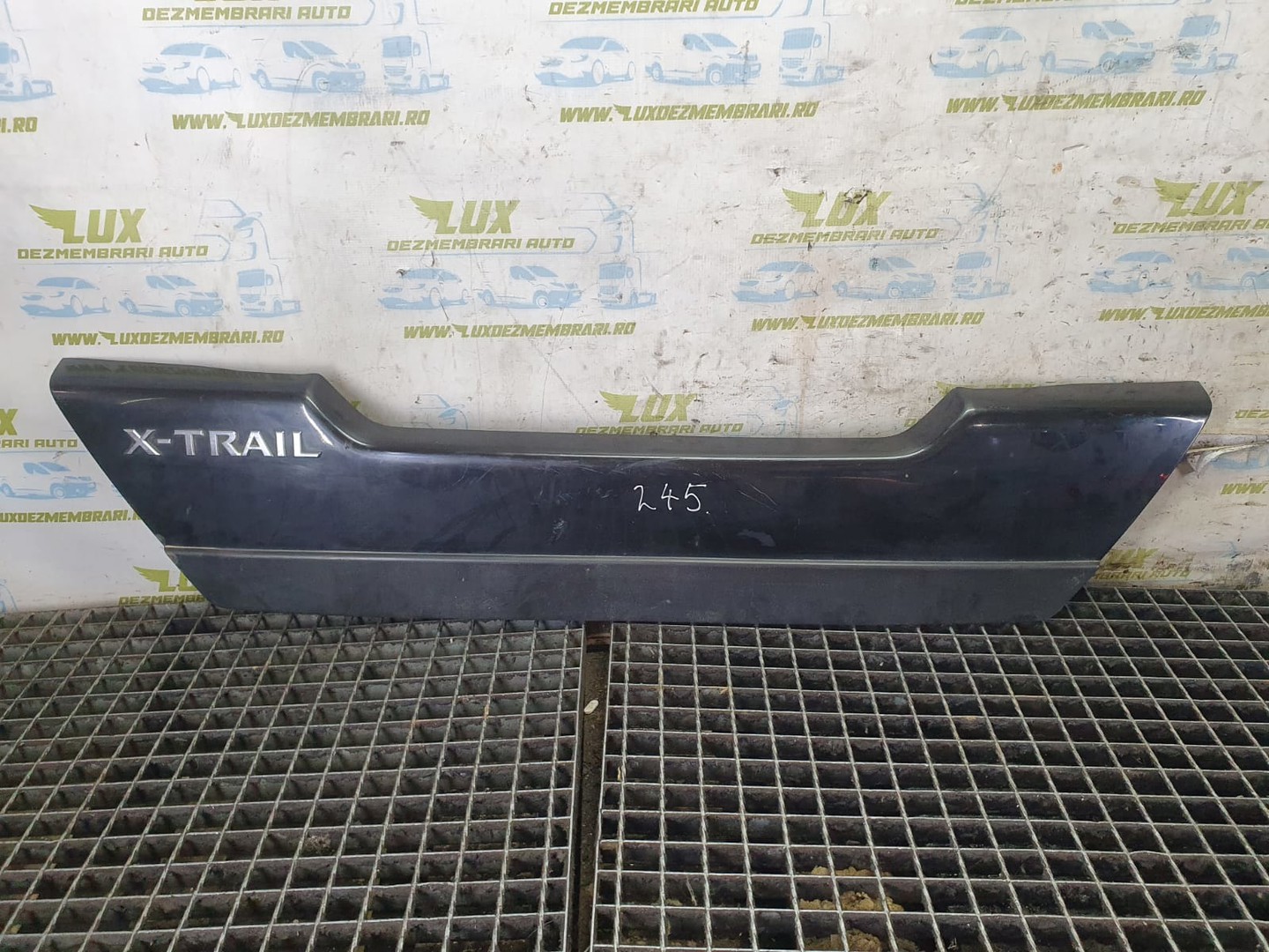Ornament portbagaj 90901-Jg00a Nissan X-Trail T31 (2007 - 2011)