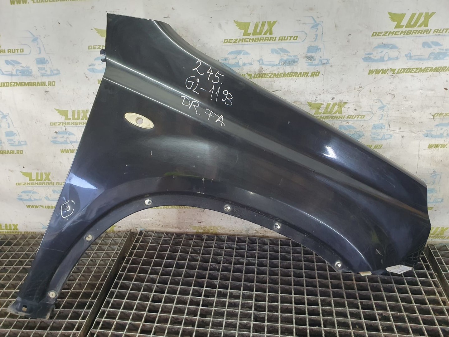 Aripa dreapta fata Nissan X-Trail T31 (2007 - 2011)