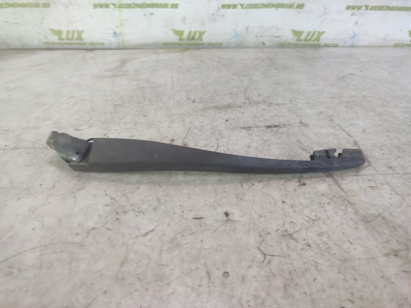 Brat stergator luneta Nissan X-Trail T31 (2007 - 2011)