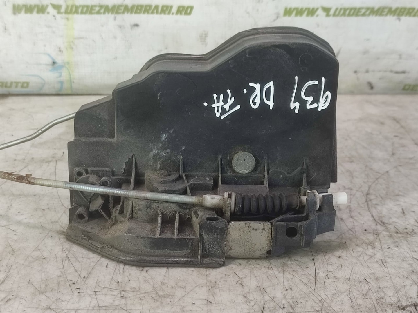 Broasca dreapta fata 7167068 BMW Seria 1 E87 (2004 - 2007)