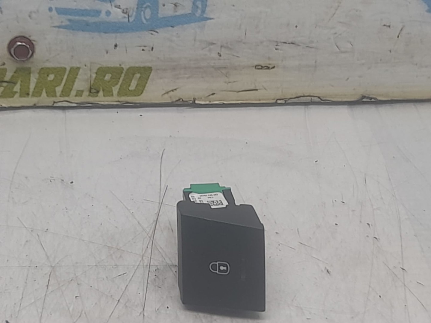 Buton inchidere centralizata 033857201 Peugeot 508 1 (2010 - 2014)