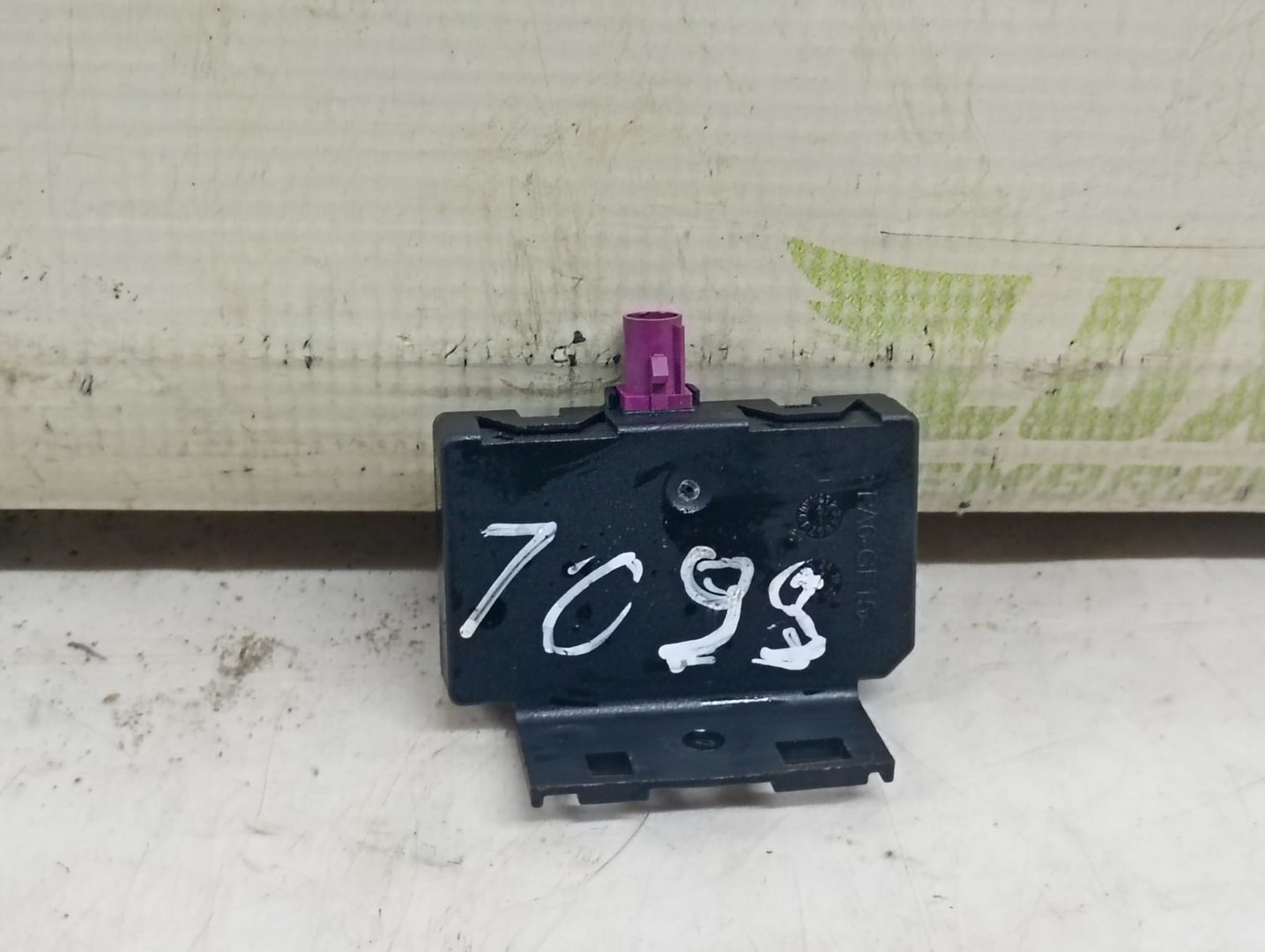 Amplificator antena 282122683R Dacia Logan 3 (2020 - 2024)