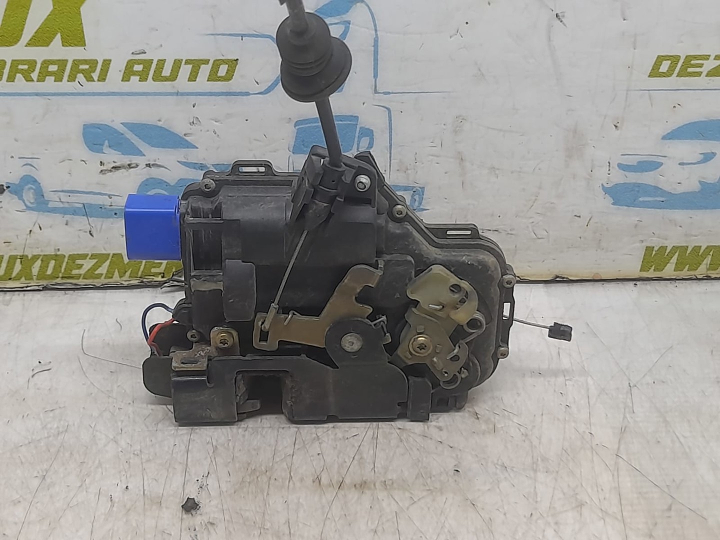 Broasca dreapta fata 3b1837016T Volkswagen Golf 5 (2003 - 2009)