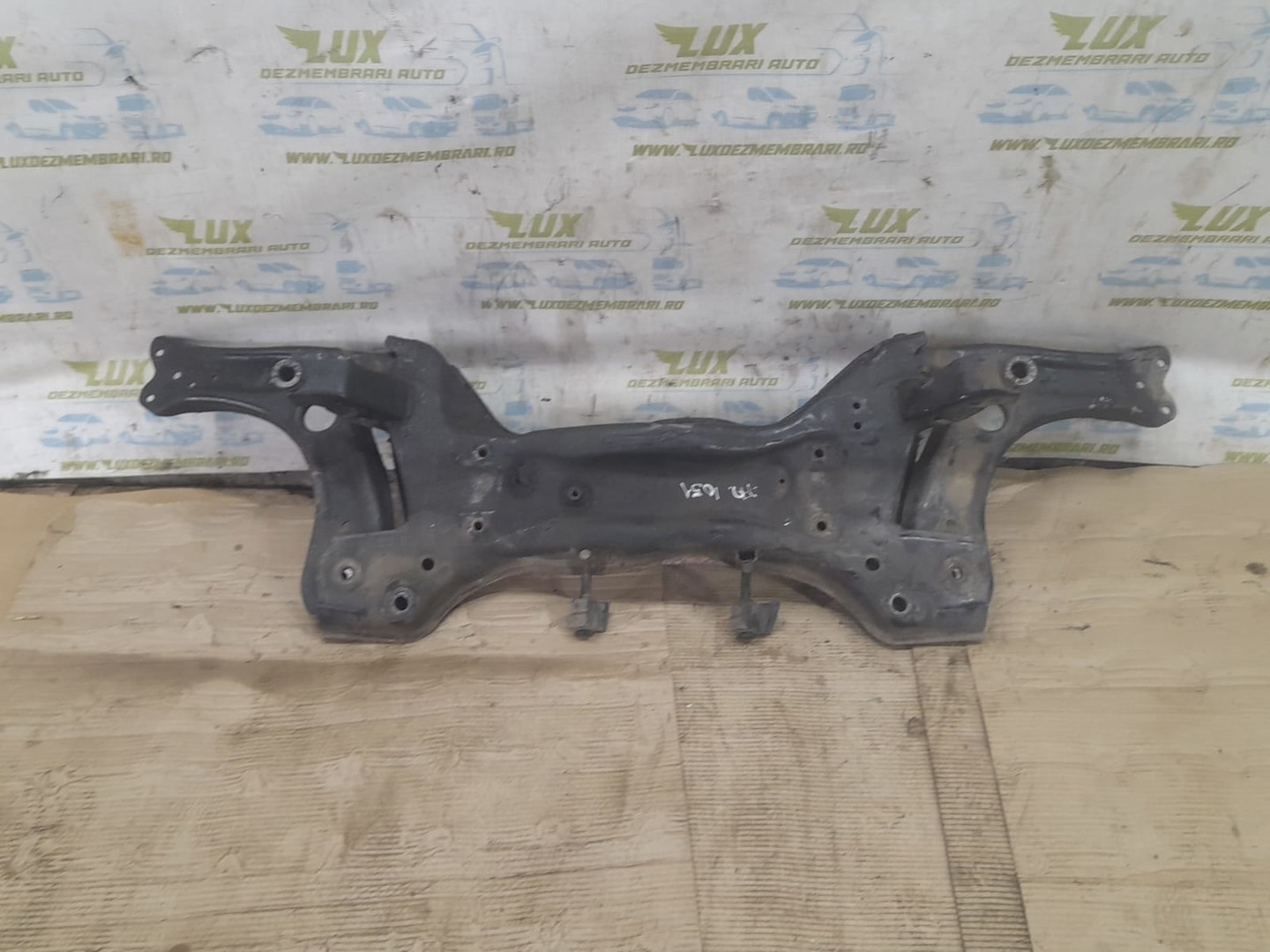 Cadru motor 6r0199315 Skoda Fabia 5J (facelift) (2010 - 2014)