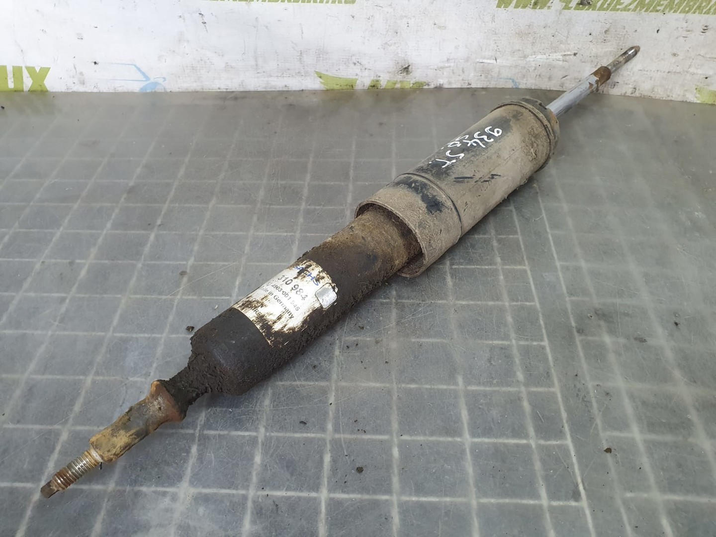 Amortizor dreapta spate 814903001945 BMW Seria 1 E87 (2004 - 2007)