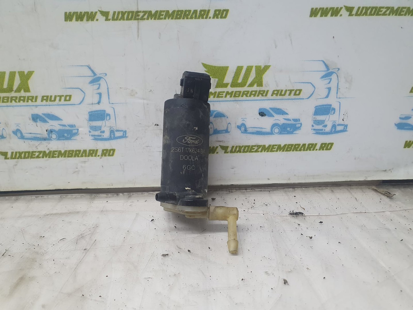 Pompa vas lichid parbriz 2s6t17k624ba Ford Fiesta 5 (2001 - 2007)